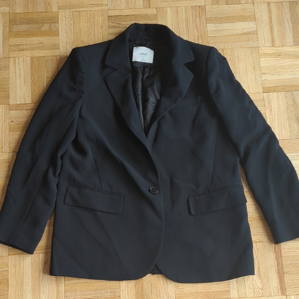 Wilfred Nostalgia Oversized Classic Black Blazer Aritzia